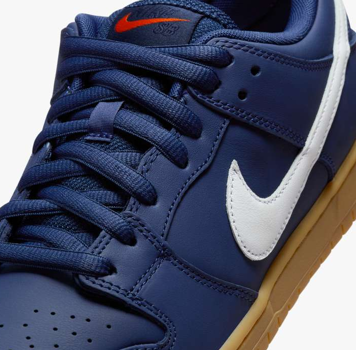 Nike SB Dunk Low Pro NAVY/WHITE-NAVY-GUM LIGHT BROWN