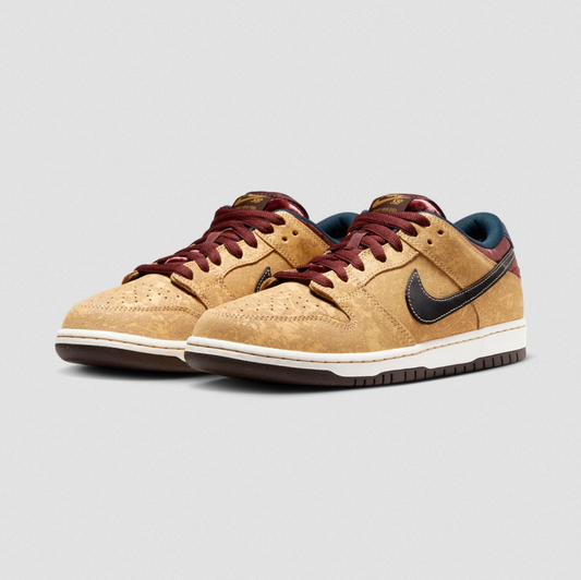 Zapatillas Nike SB Dunk Low Pro Celestial Gold and Dark Team Red