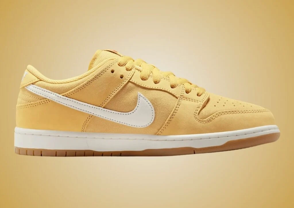Zapatillas Nike SB Dunk Low Pro Saturn Gold/Sail-Solar Flare-Gum Light Brown-Safety Orange