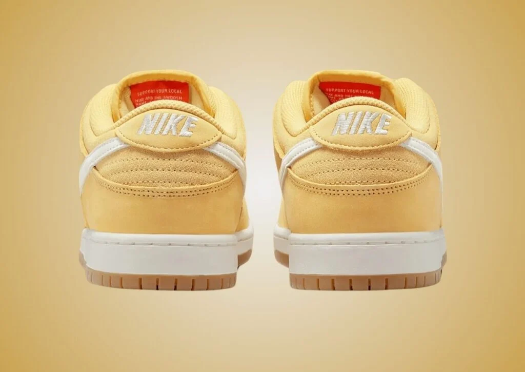 Zapatillas Nike SB Dunk Low Pro Saturn Gold/Sail-Solar Flare-Gum Light Brown-Safety Orange